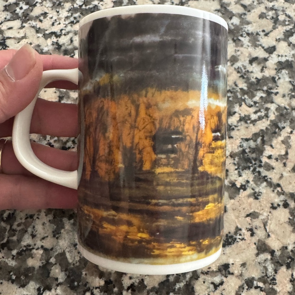 Collectible Mug Featuring Artwork By The Renowned Chinese Painter Lin Fengmian
